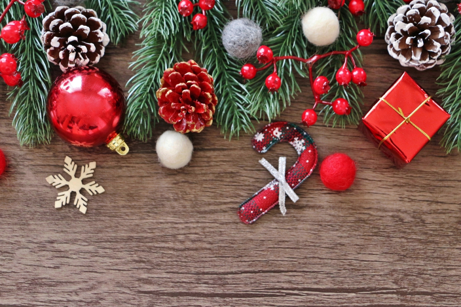 今年のクリスマスプレゼントもう決まった？「おうち時間」を楽しく有意義にする光ナビゲーションキーボードはいかが？