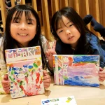 藤沢市役所イベントでフィンガーペイント記念ボード作り