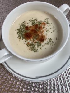 【楽ウマおうちごはん】ポテトポタージュスープ＝ビシソワーズ