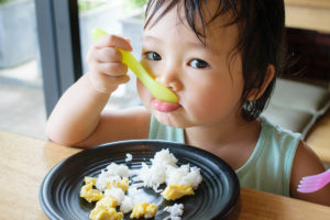 【子育てワンポイントコーチング】食事は「楽しい時間」を心がけよう